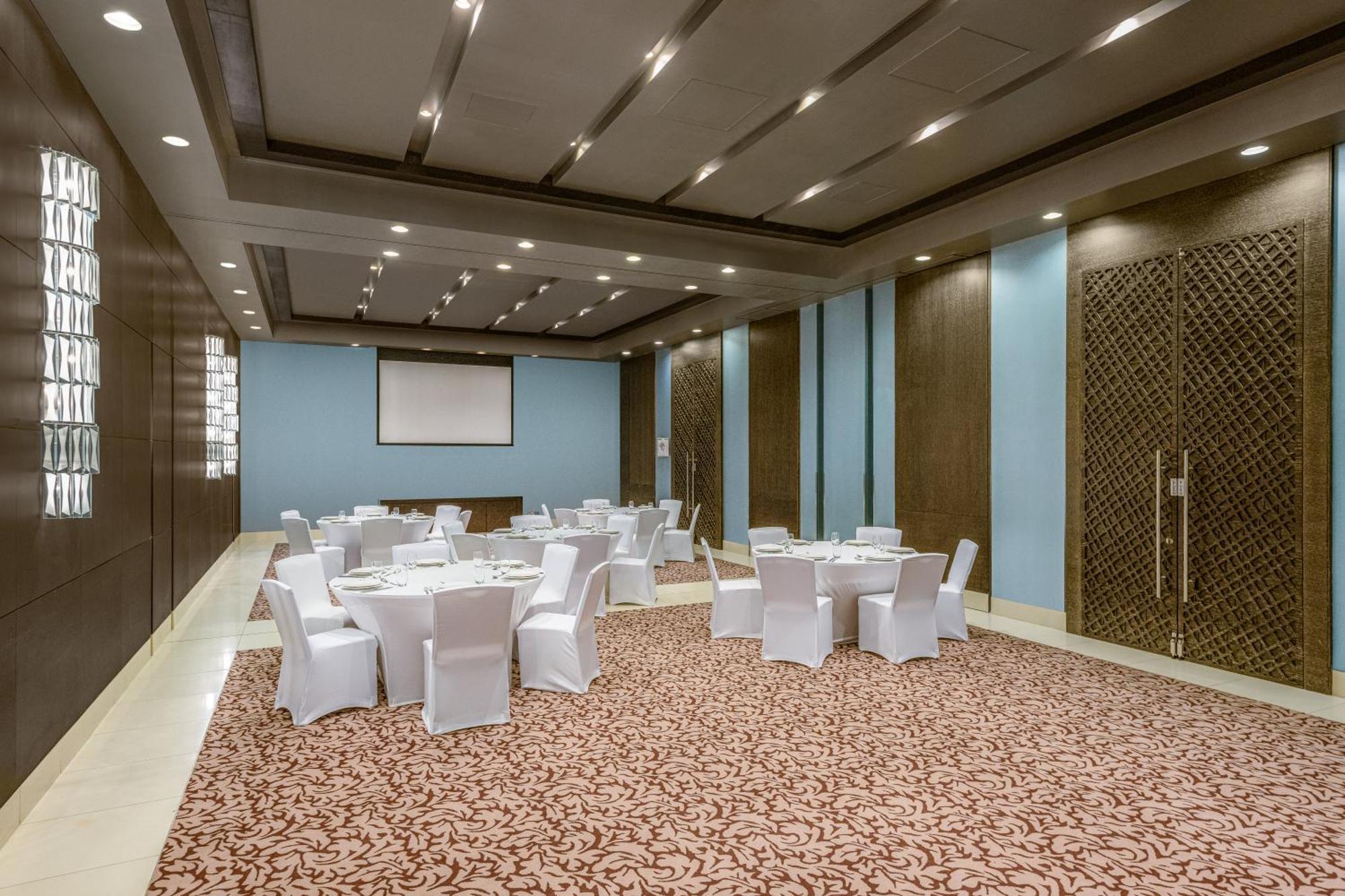 โรงแรมฮิลี่ เรย์ฮาน บาย โรทาน่า อัลอิน ภายนอก รูปภาพ Meeting room