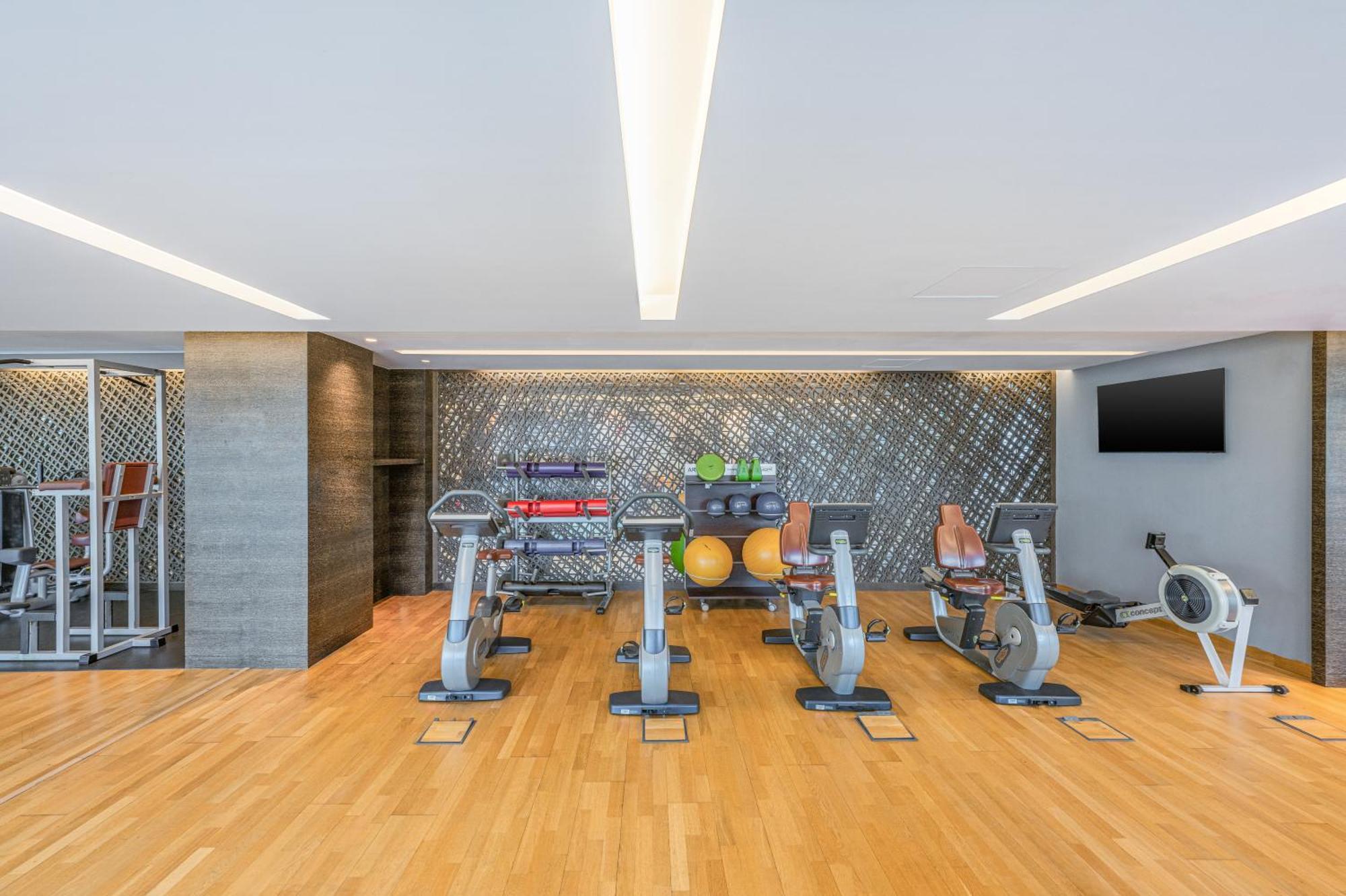 โรงแรมฮิลี่ เรย์ฮาน บาย โรทาน่า อัลอิน ภายนอก รูปภาพ The gym at the hotel