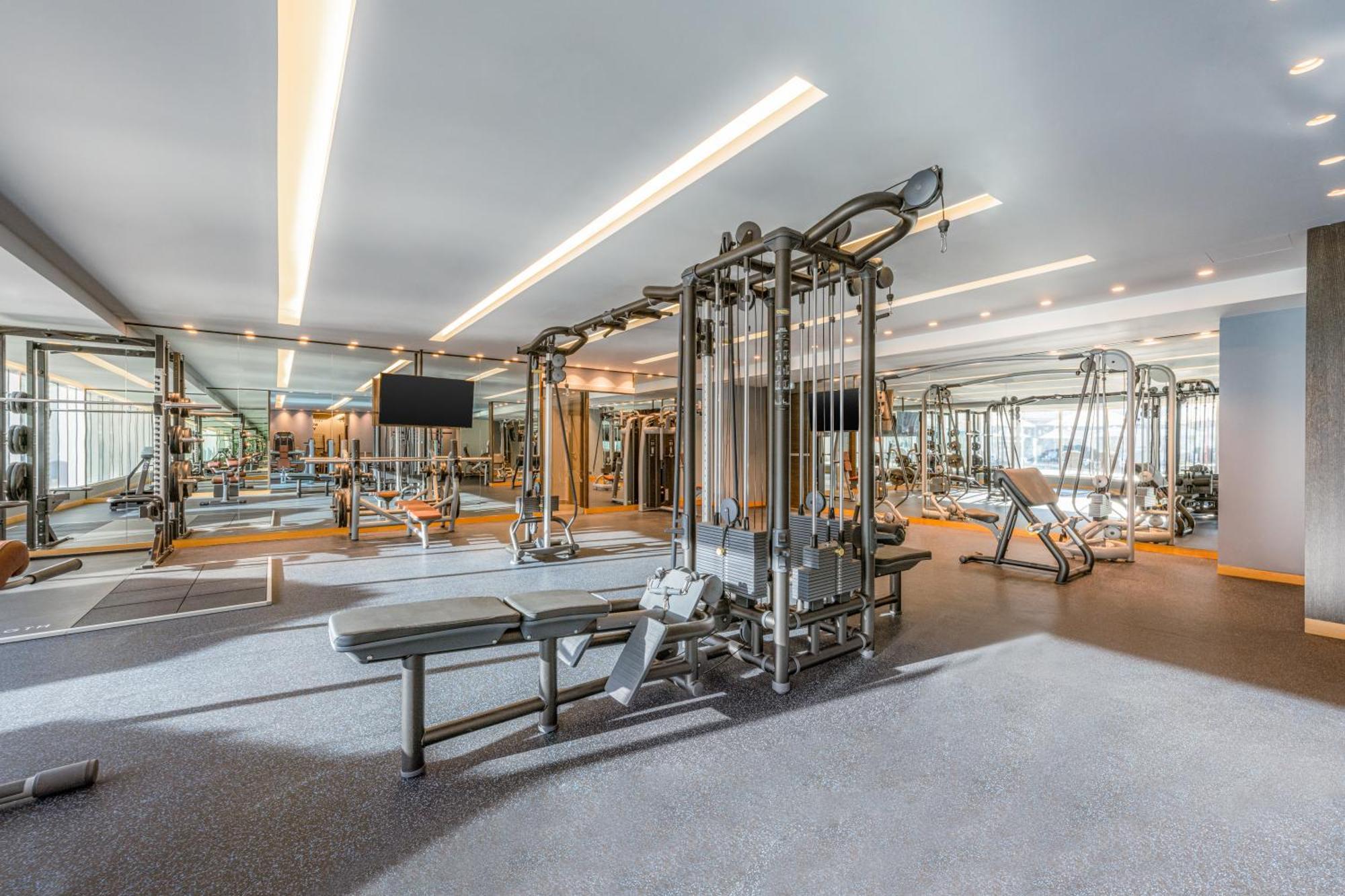 โรงแรมฮิลี่ เรย์ฮาน บาย โรทาน่า อัลอิน ภายนอก รูปภาพ The gym at the hotel